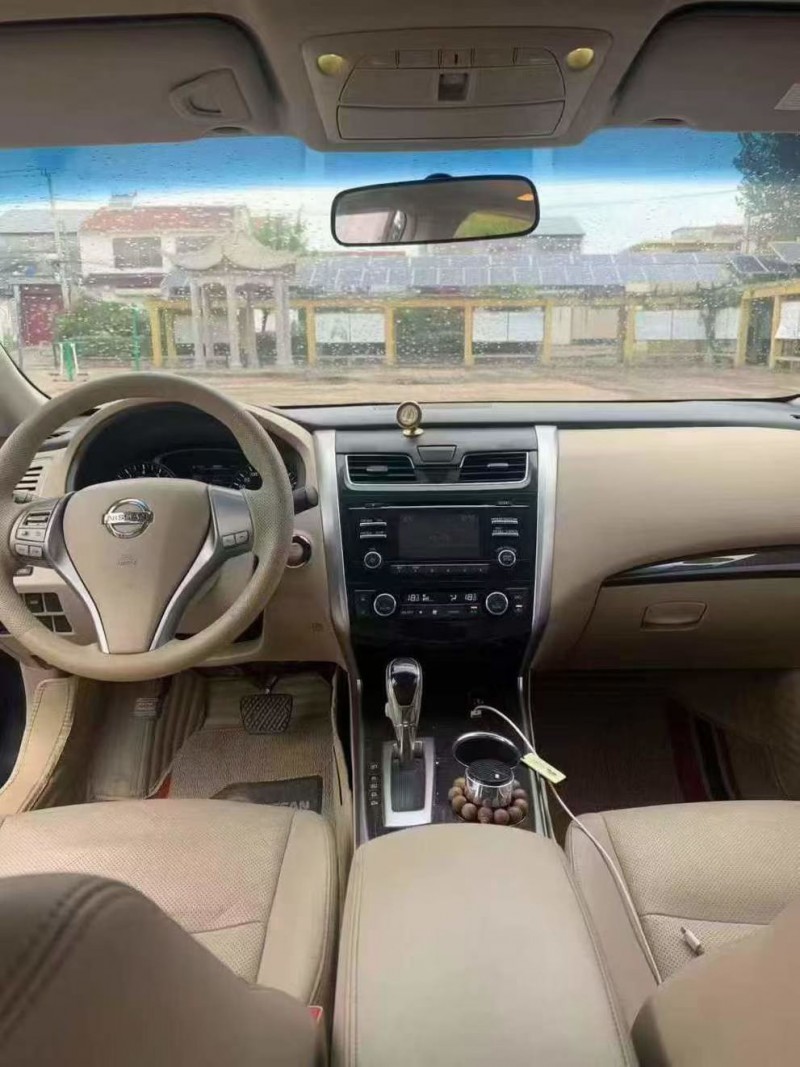 徐州15年日产天籁5