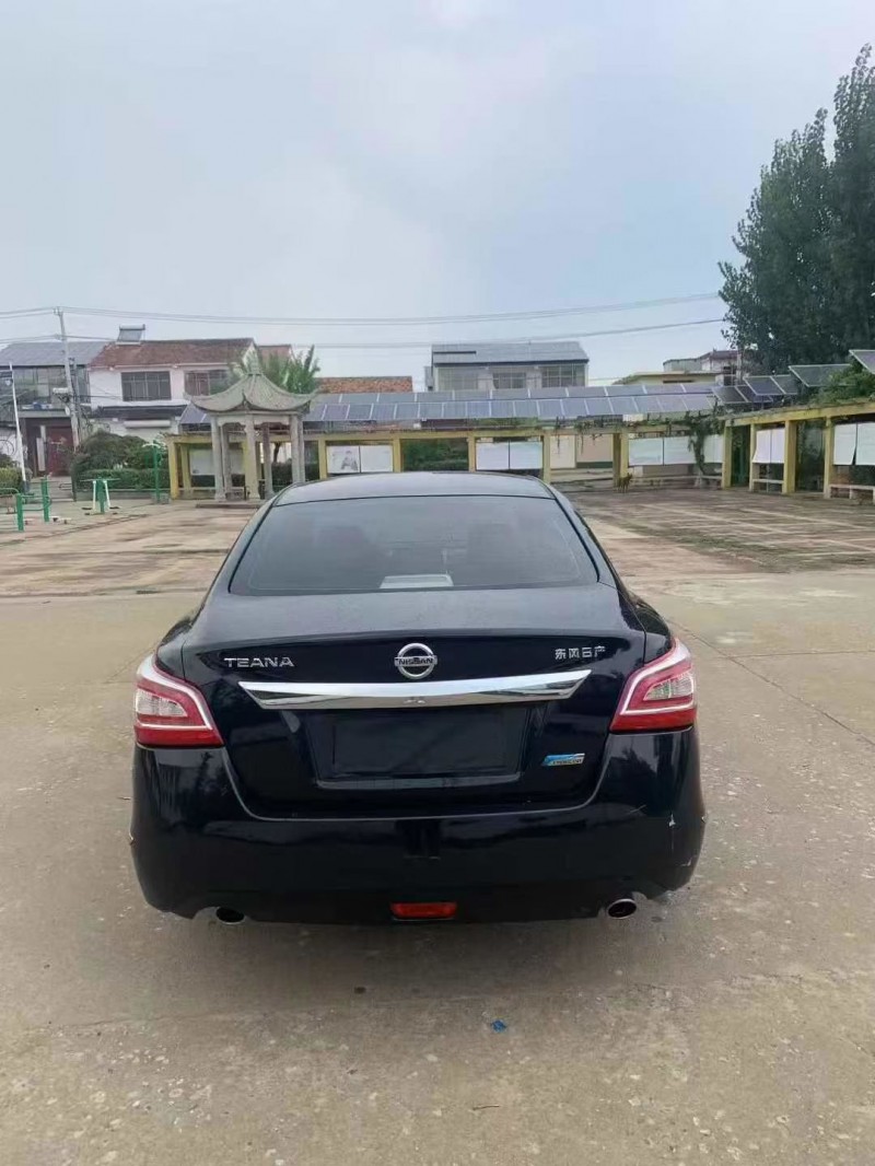 徐州15年日产天籁9