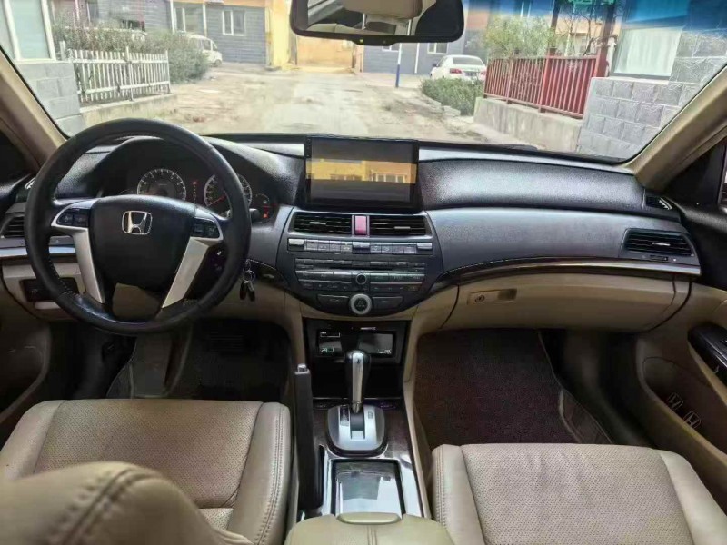 秦皇岛13年本田雅阁5