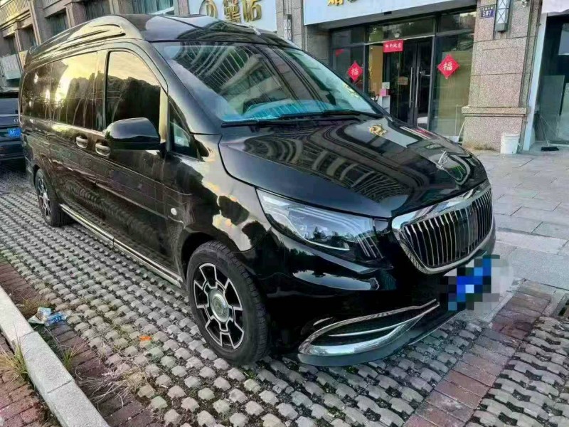 台州21年奔驰威霆3