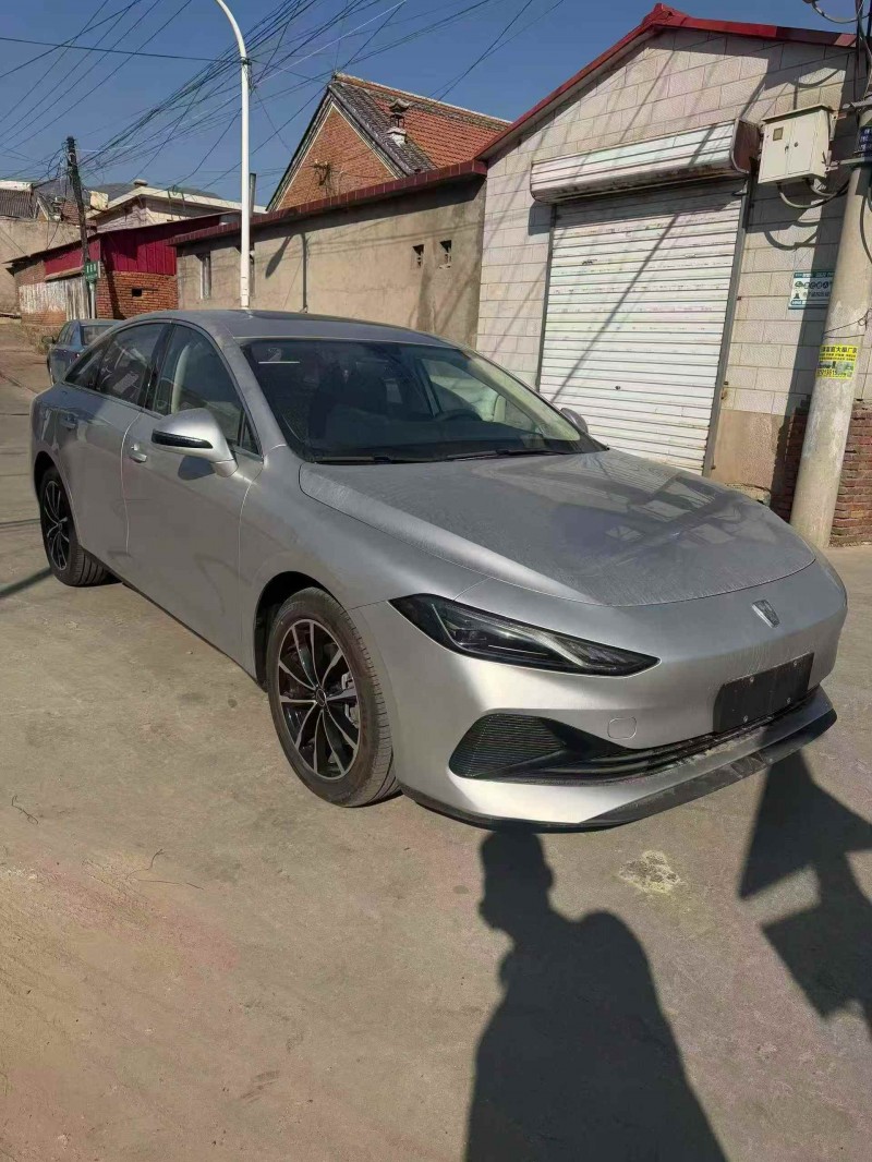 秦皇岛26年荣威D73