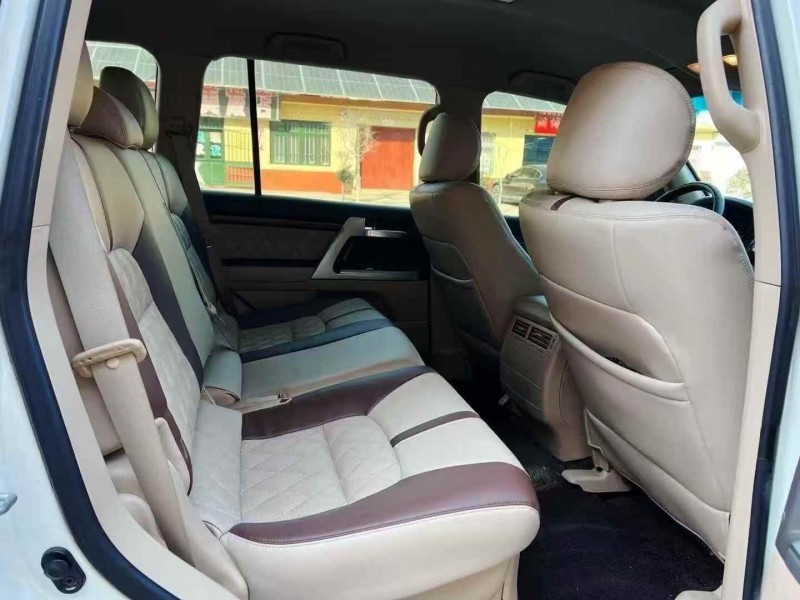 淄博15年丰田兰德酷路泽5