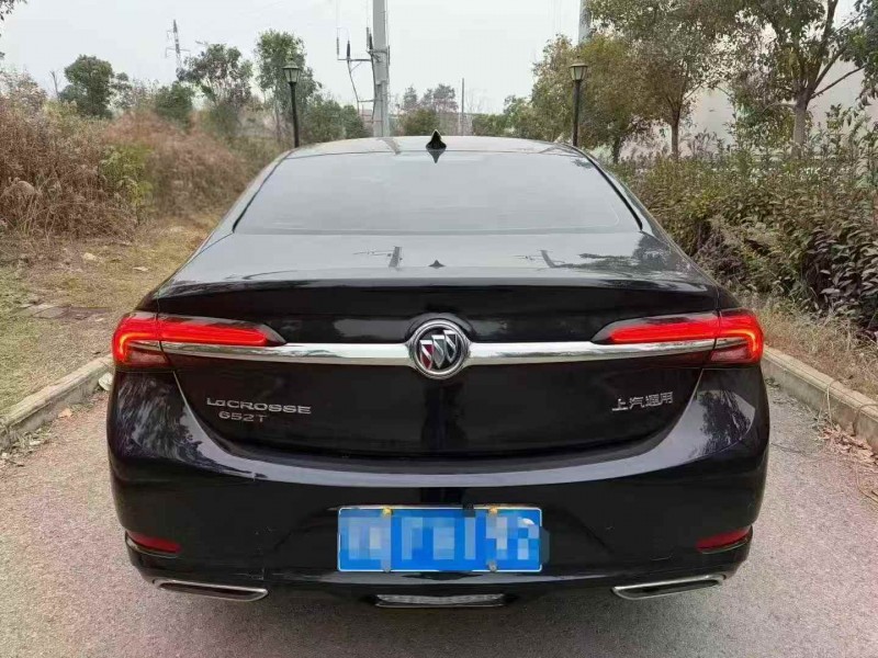 荆州22年别克君越6