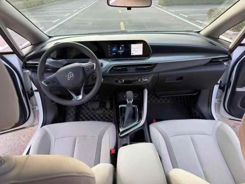 连云港23年别克GL84