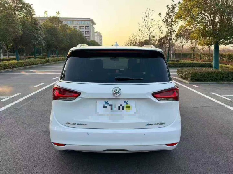 连云港23年别克GL89