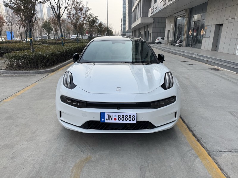 济宁23年极氪汽车0011