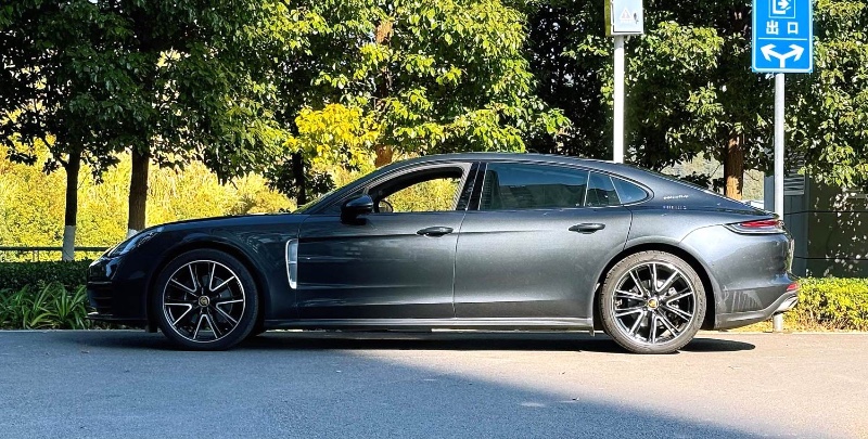 莆田23年保时捷帕拉梅拉4