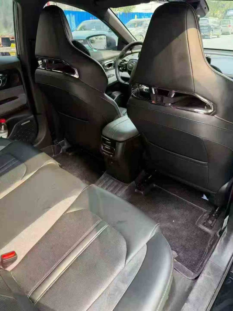 邵阳24年传祺影豹5