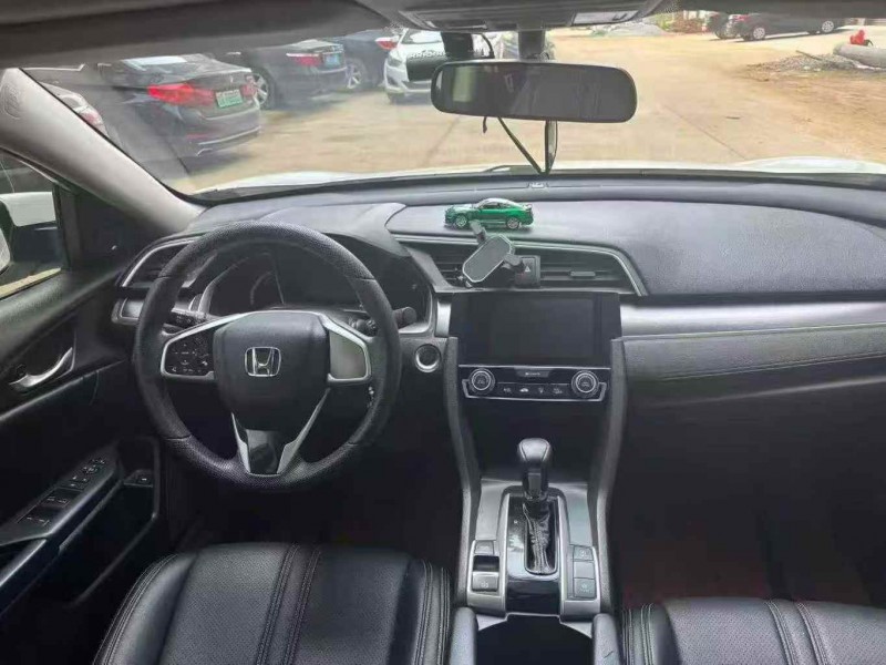 贵港18年本田思域7