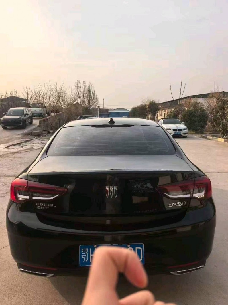 菏泽25年别克君威4