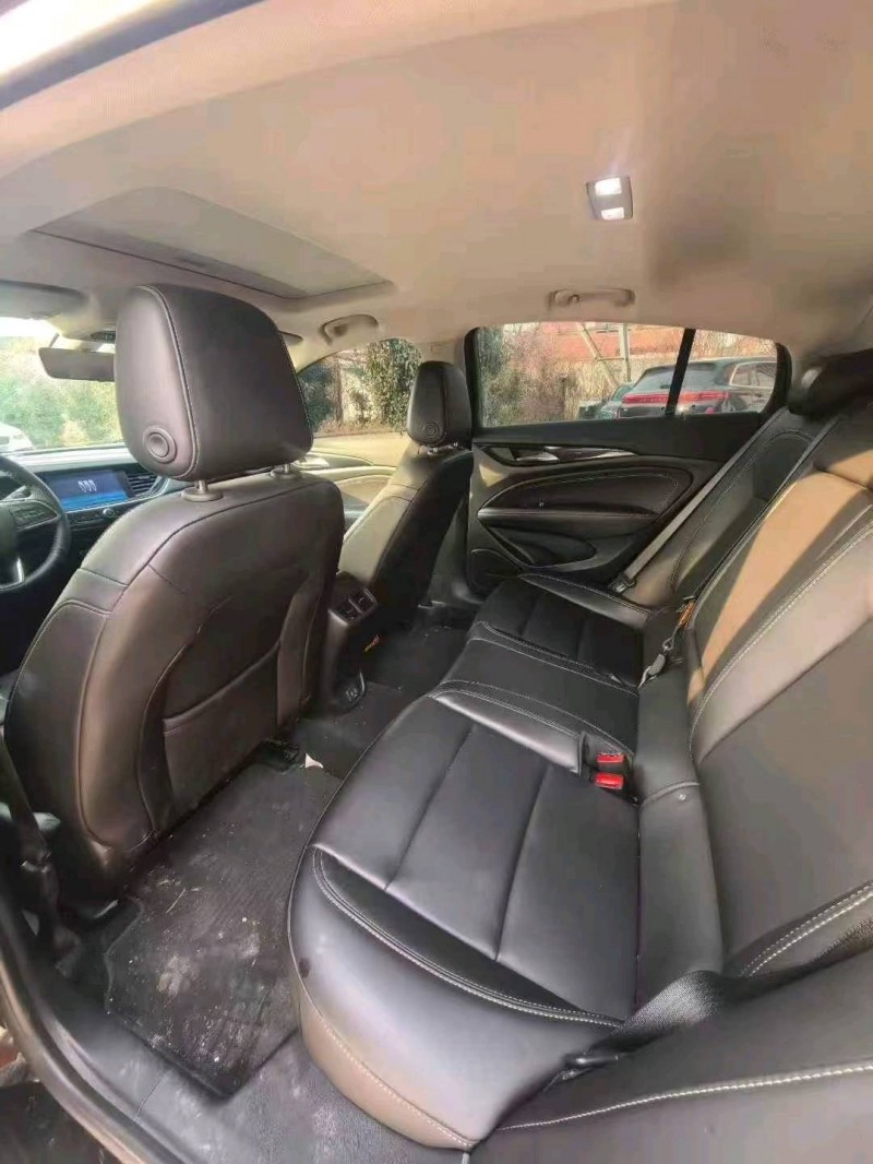 菏泽25年别克君威5