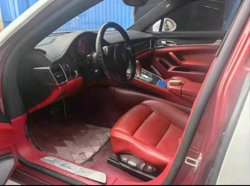 临沂16年保时捷帕拉梅拉7