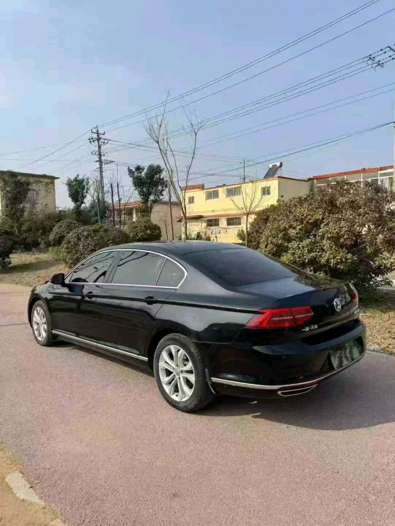 枣庄17年大众迈腾9