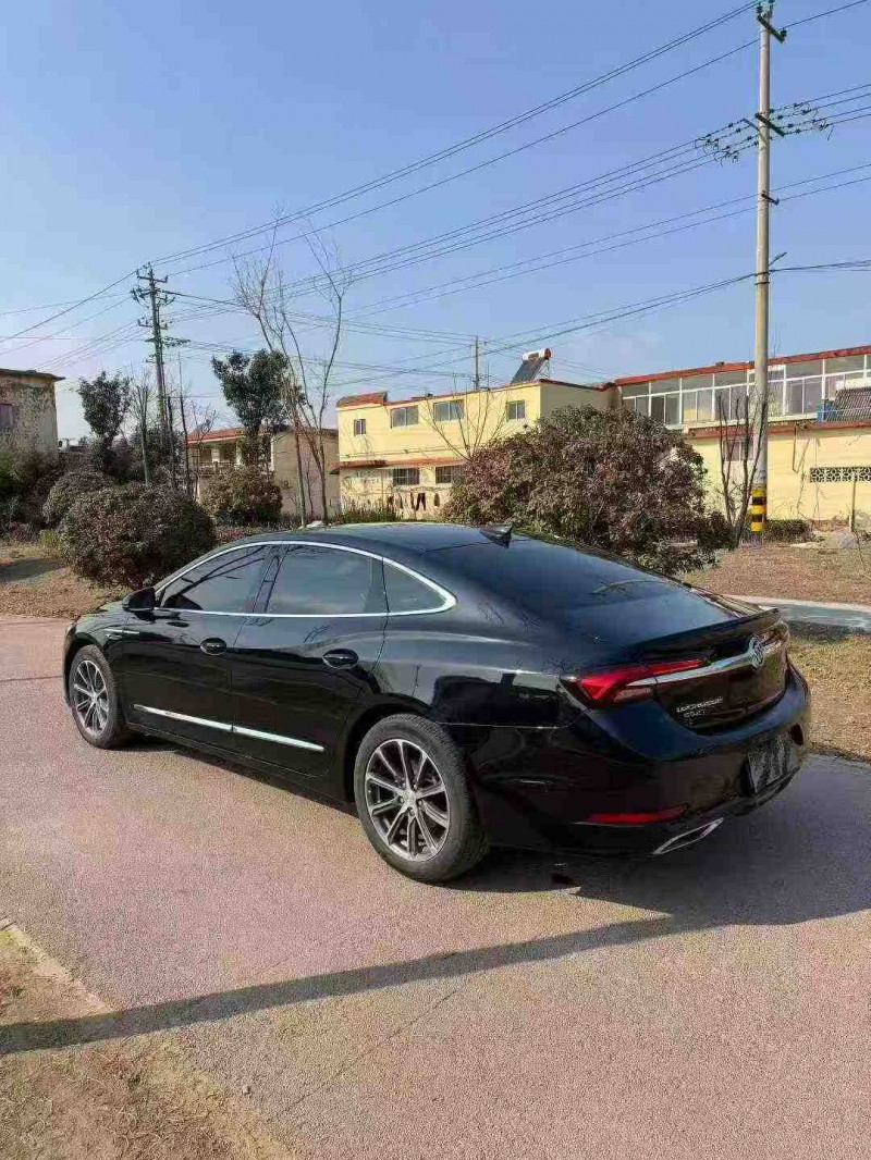 枣庄22年别克君越7