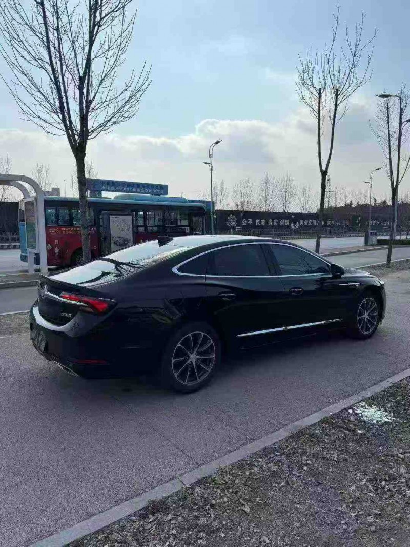 枣庄22年别克君越8