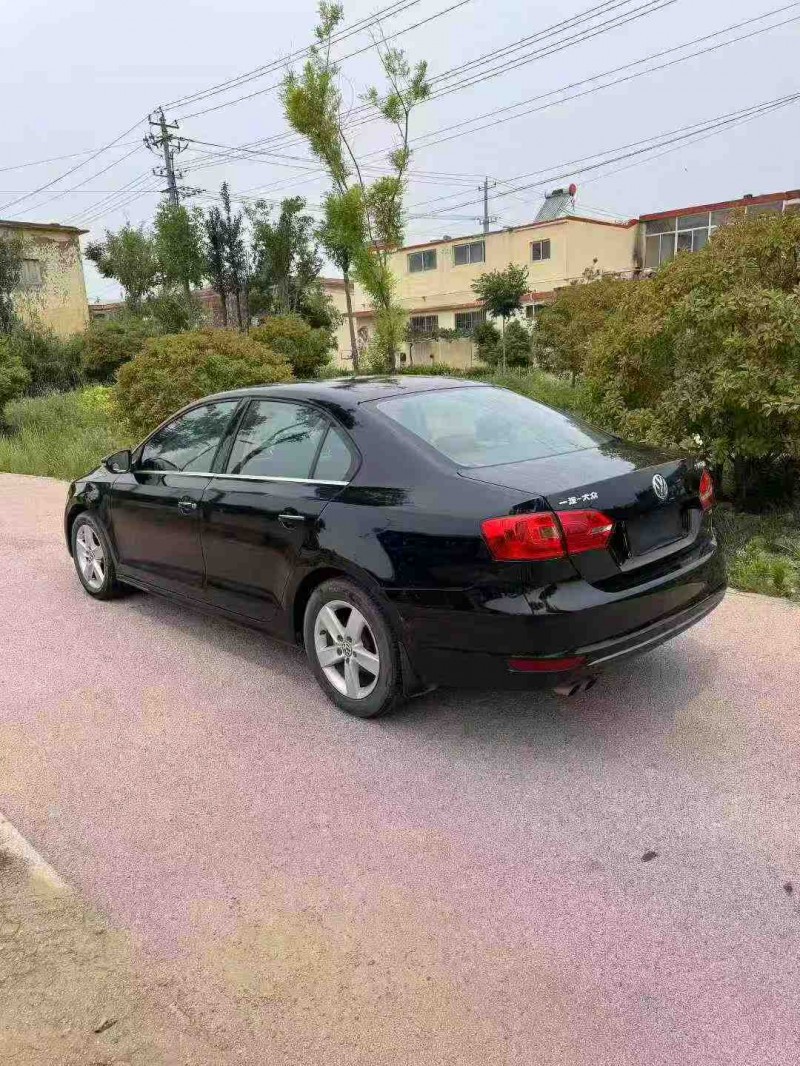 枣庄13年大众速腾7