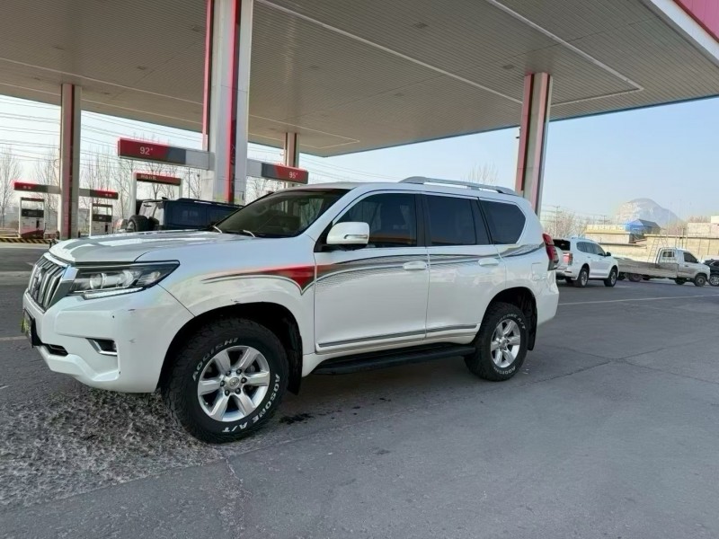 保定17年丰田普拉多3