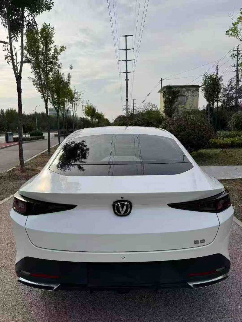 枣庄24年长安汽车逸动9