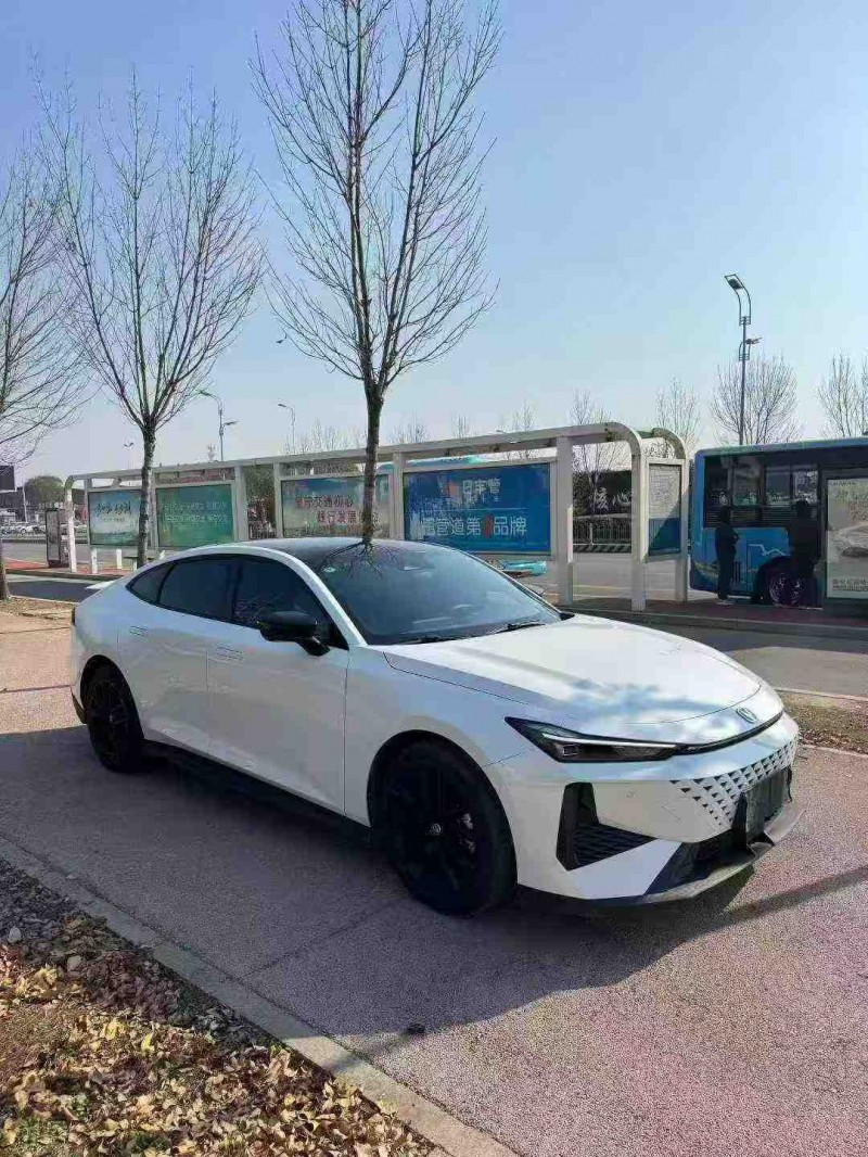 枣庄25年长安汽车UNI3