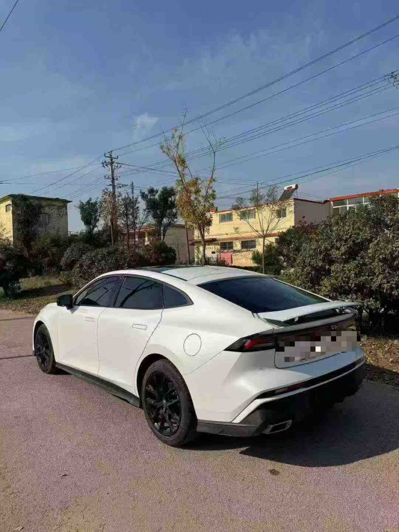 枣庄25年长安汽车UNI7