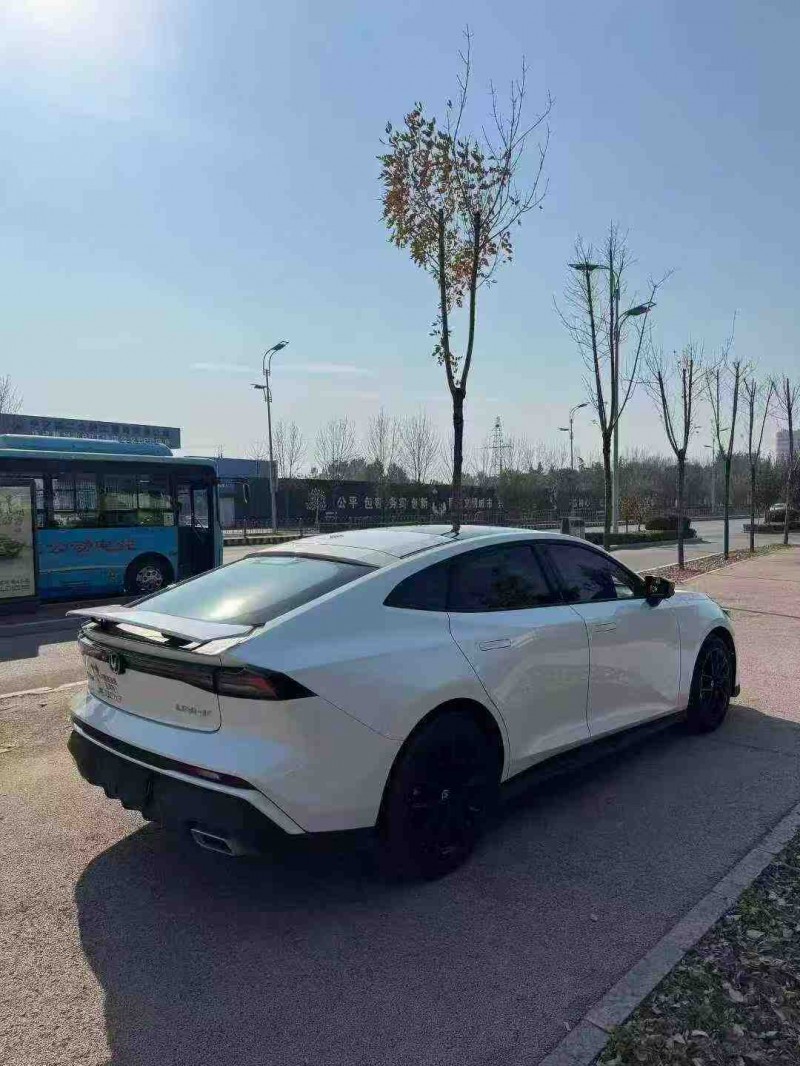 枣庄25年长安汽车UNI8