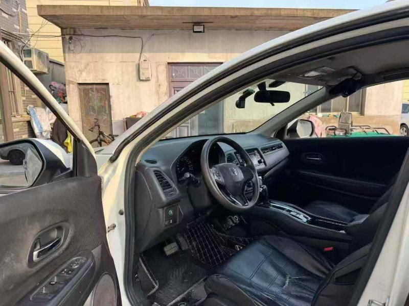 苏州18年本田缤智5