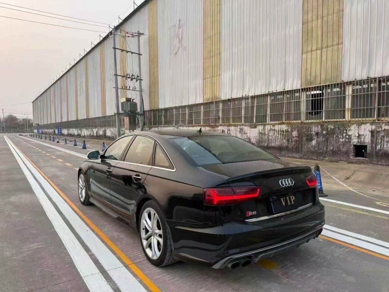 菏泽17年奥迪S68
