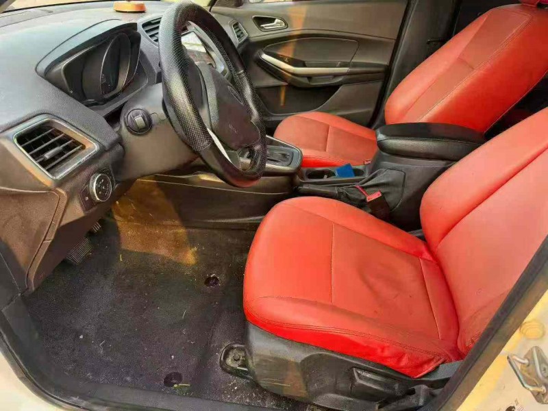 焦作19年福特福睿斯4