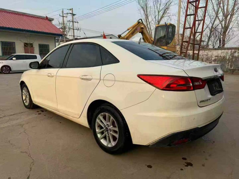 焦作19年福特福睿斯7