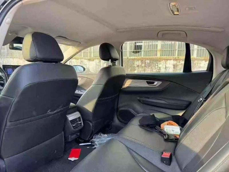 菏泽25年红旗E-QM55