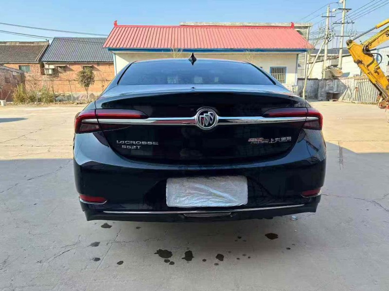 焦作22年别克君越9