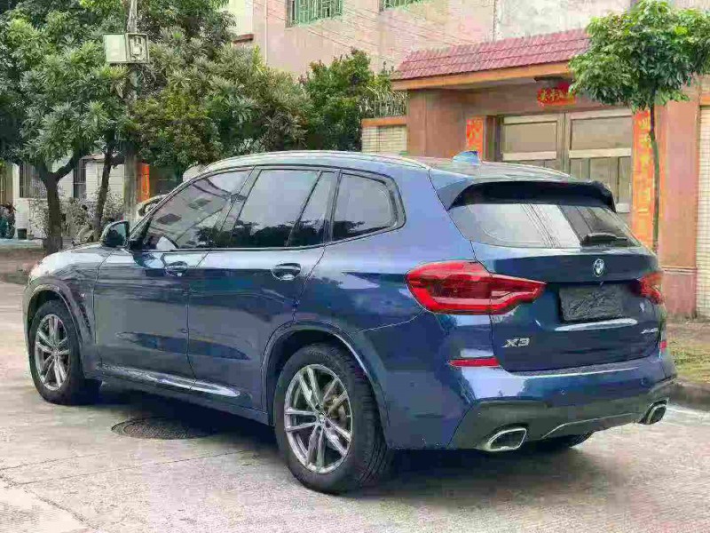 中山19年宝马X38