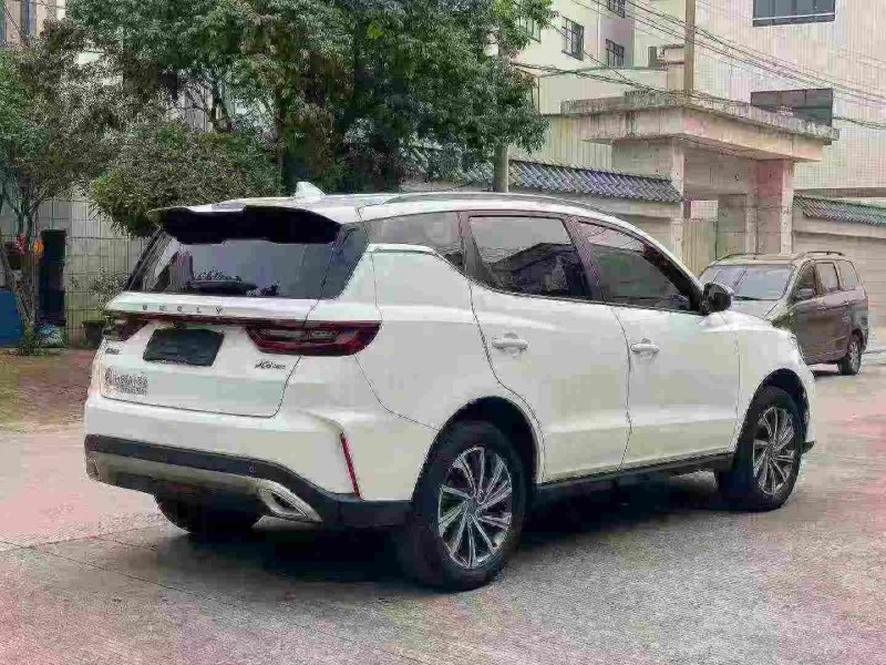 中山22年吉利远景7