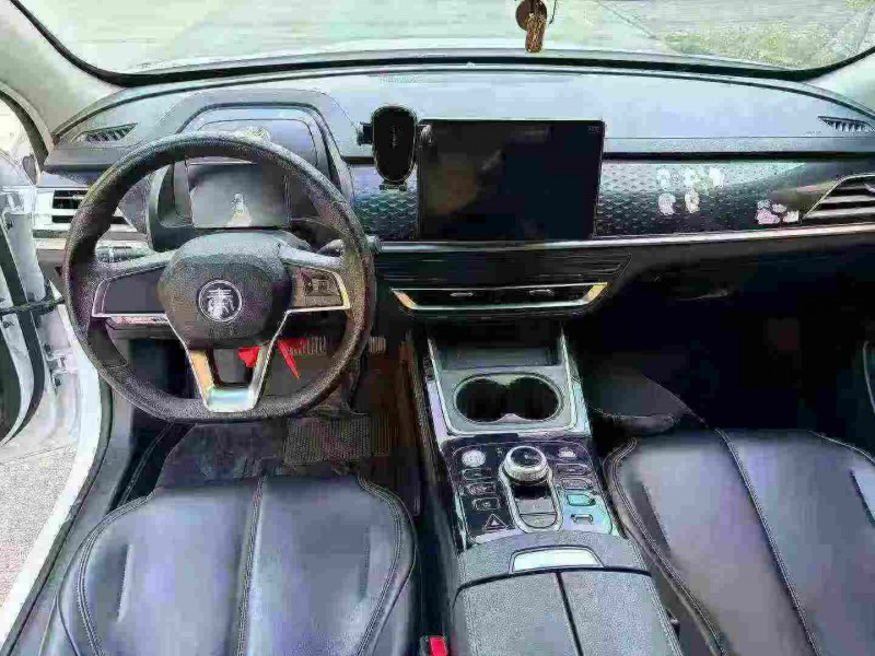 中山23年比亚迪秦5