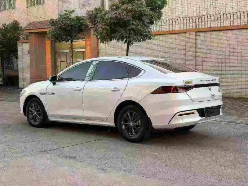 中山23年比亚迪秦7