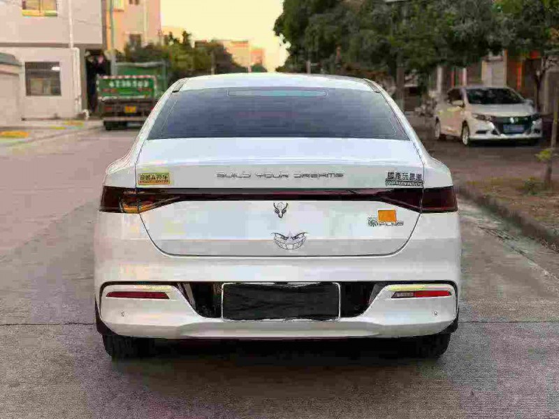 中山23年比亚迪秦9