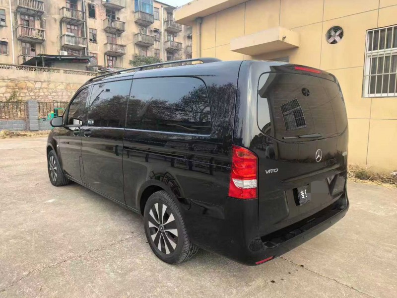 徐州21年奔驰威霆4