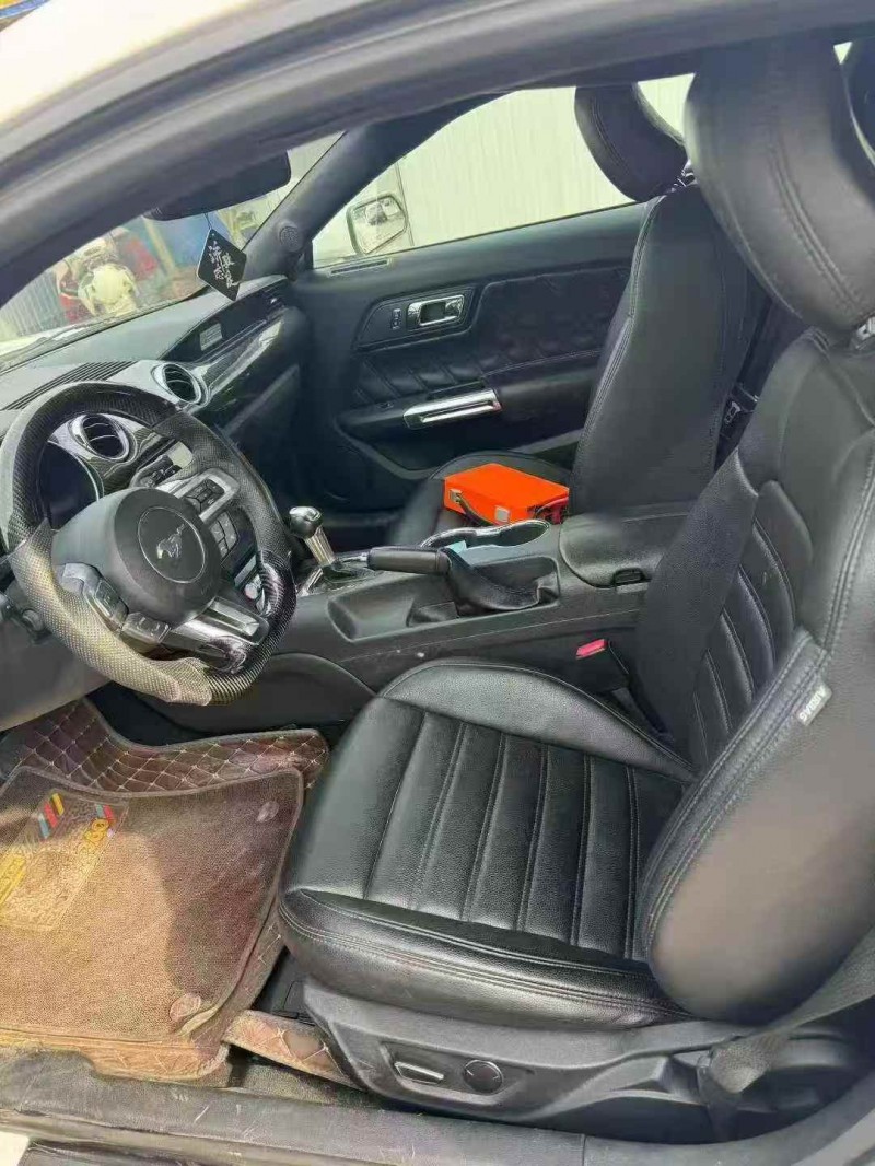 东营17年福特野马4