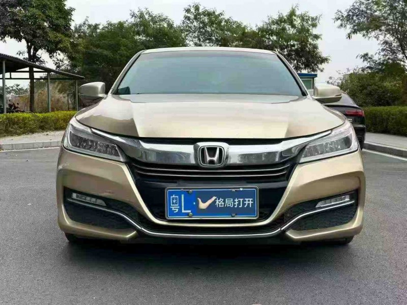 湛江17年本田雅阁1