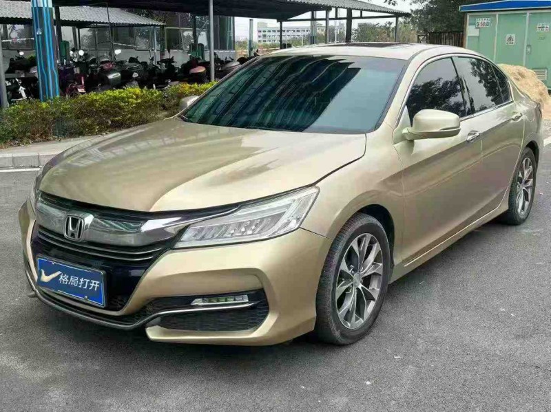 湛江17年本田雅阁3