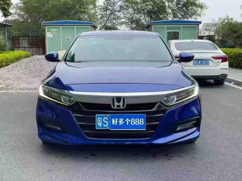 汕头19年本田雅阁1