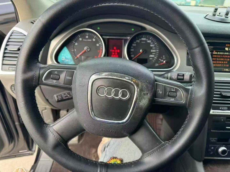 枣庄11年奥迪Q76