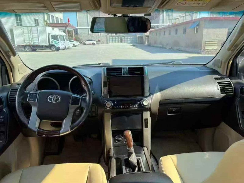 淄博14年丰田普拉多4