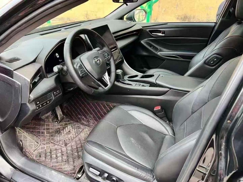 济宁23年丰田亚洲龙6