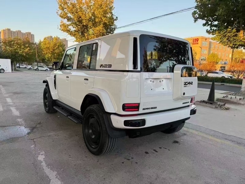 保定25年奇瑞ICAR8