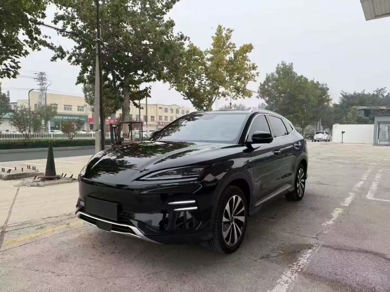 保定23年比亚迪宋2