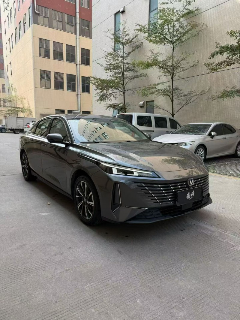 佛山25年长安汽车逸动2