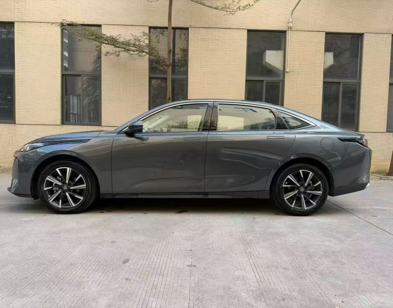 佛山25年长安汽车逸动4