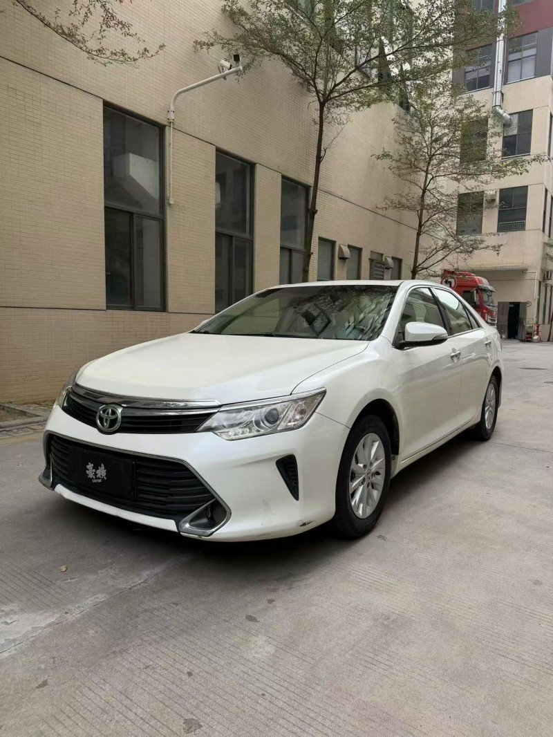 佛山16年丰田凯美瑞3