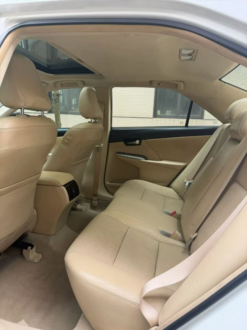 佛山16年丰田凯美瑞9